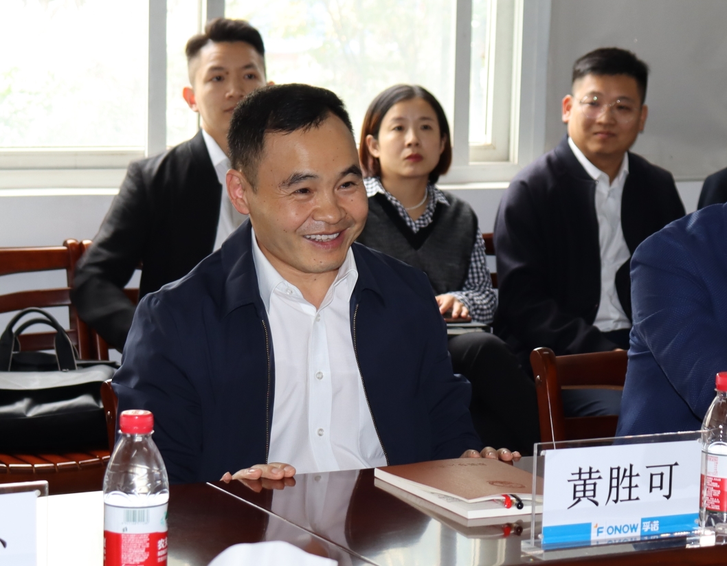 东阳市市长黄胜可